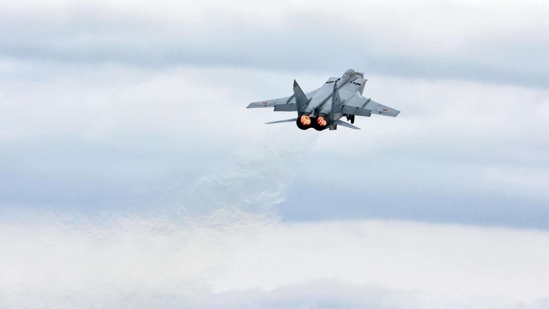 一战定江山：欧冠“决战夜”的荣耀时刻，欧战冠军