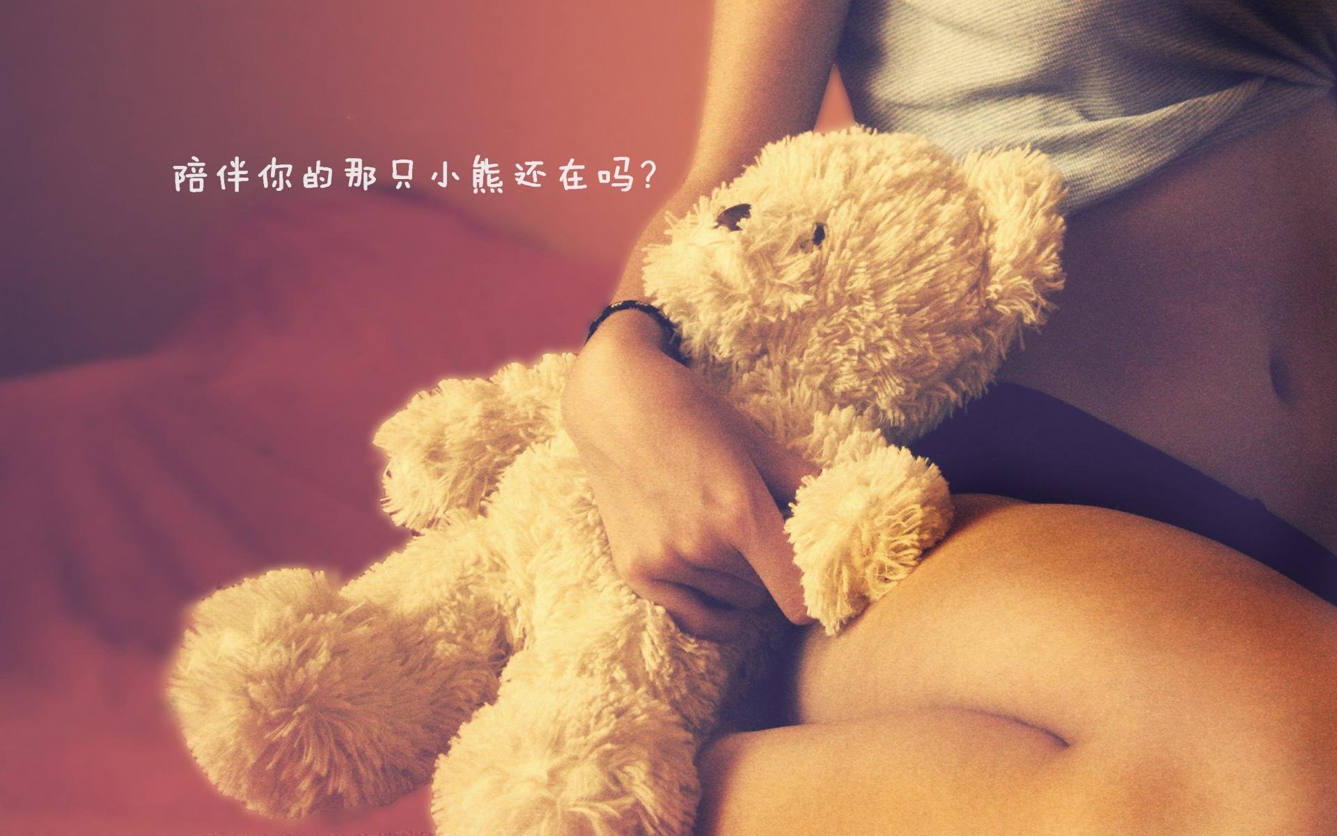 以球会友:足球公益赛事盛大举行,以球会友 以赛传情