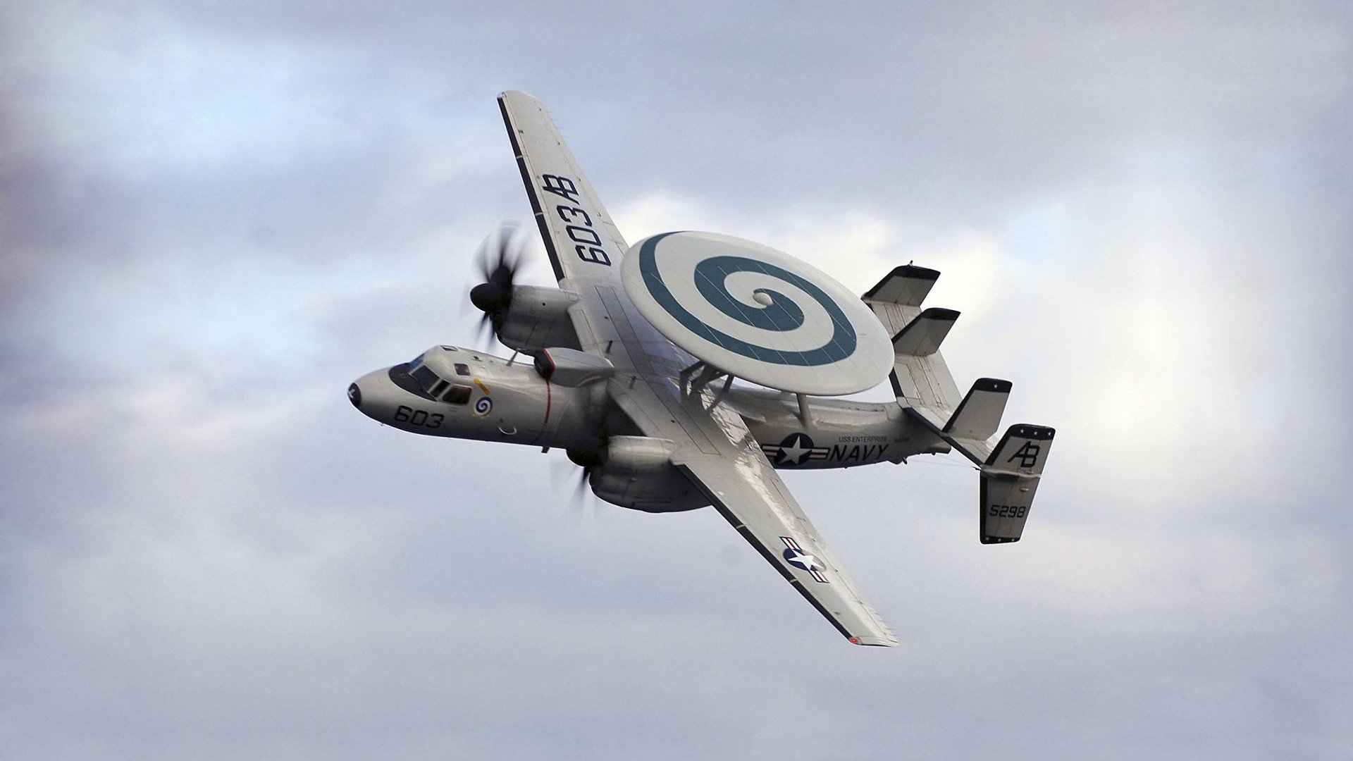 传奇英雄的“幕后故事”:他们的成长历程细节揭秘,传奇英雄内容介绍