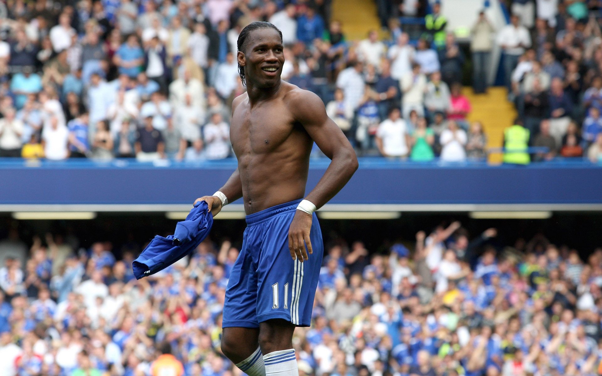 足球世界俱乐部杯直播-史上“最炫快攻”瞬间：速度与激情的极致演绎，速度激情什么意思