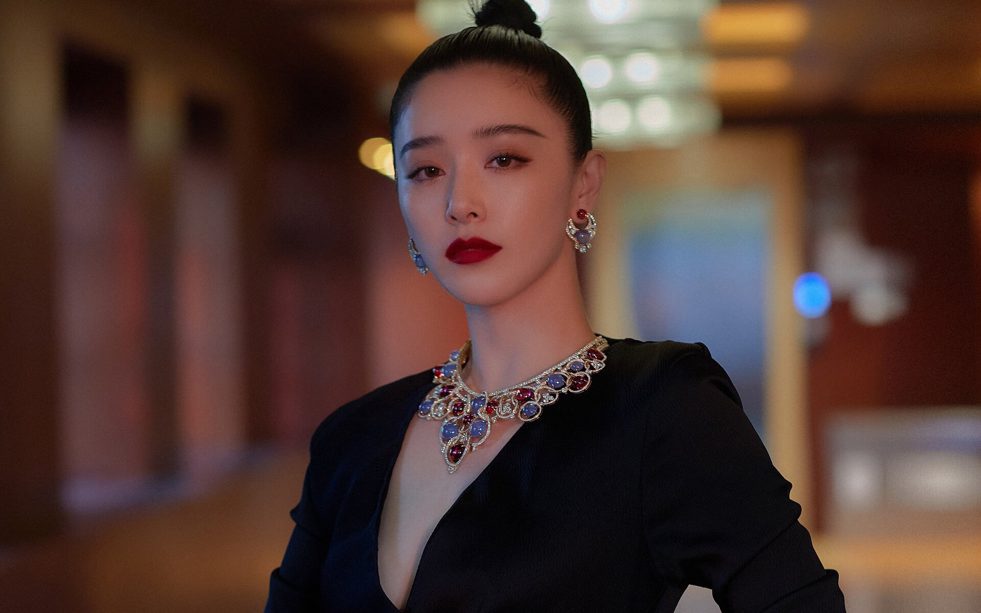 世俱杯2025赛程-生态足球场建设逐步普及，打造绿色低碳运动环境，足球场建设实施方案