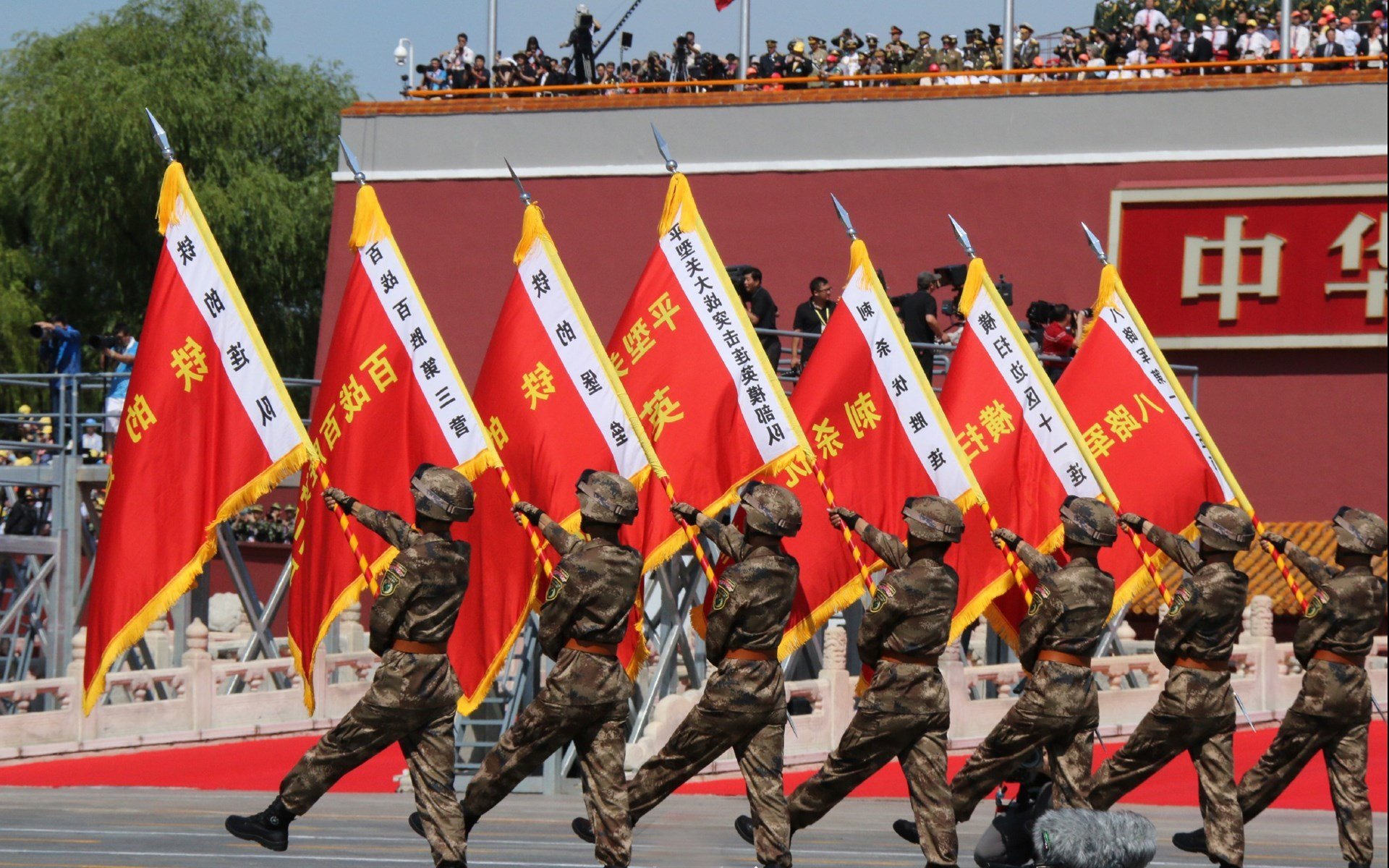 世俱杯直播-勇士队伤病潮汹涌，季后赛形势岌岌可危，勇士队季后赛2021